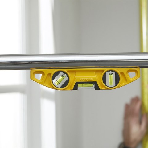 POZIOMICA FATMAX TORPEDO LEVEL 3 FIOLKI Z MAGNESEM 22CM STANLEY