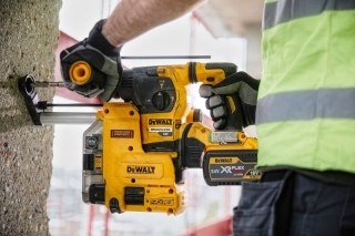 MŁOTOWIERTARKA FLEXVOLT 18V/54V SDS-PLUS 2*9.0AH DEWALT